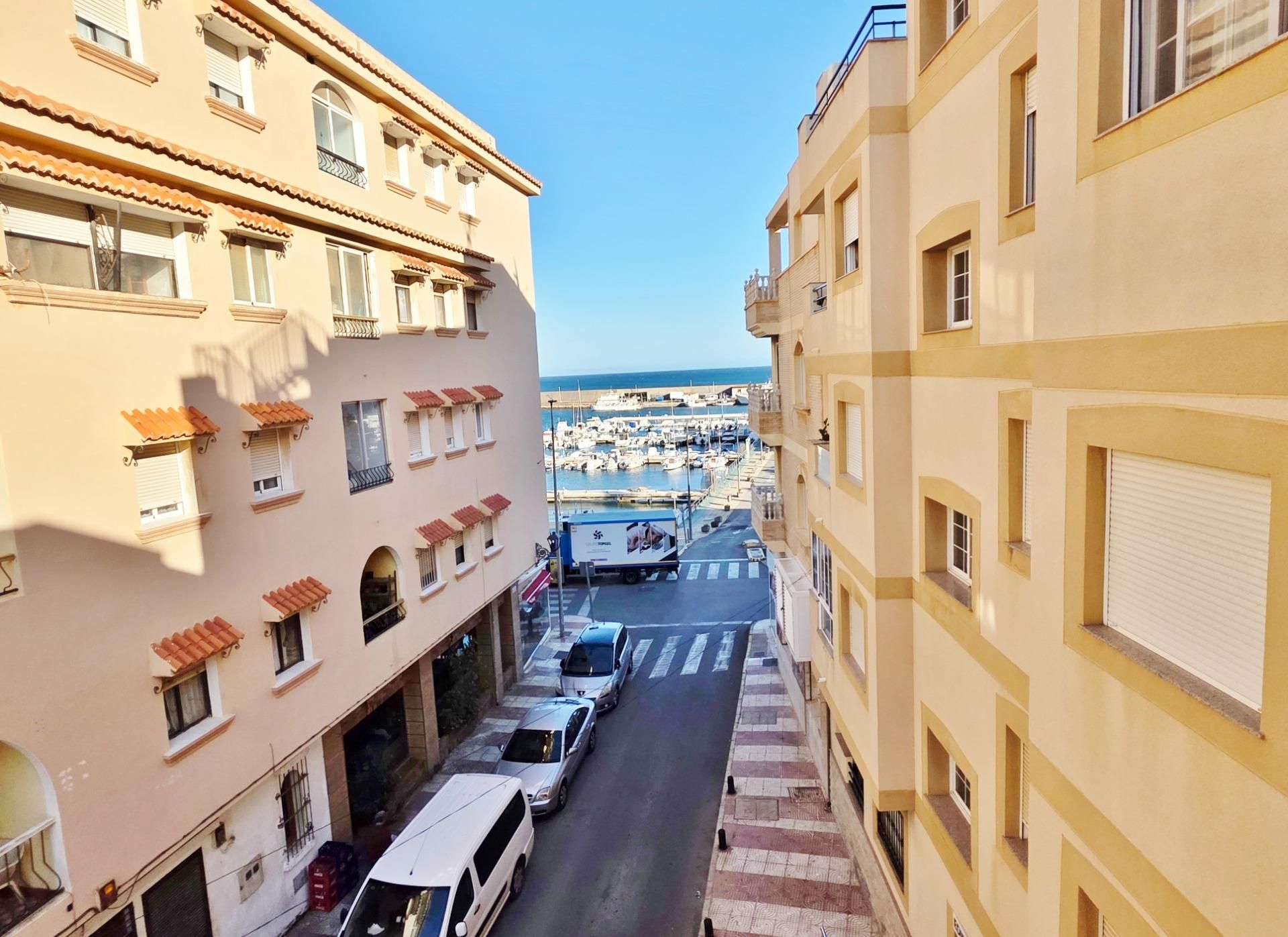 Exterior view of Flat for sale in Roquetas de Mar  with Terrace