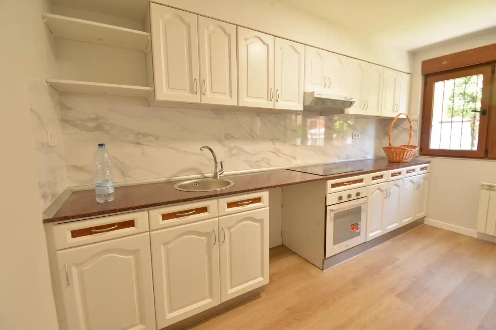 Kitchen of Houses for rent in Oviedo   with Terrace and Storage room