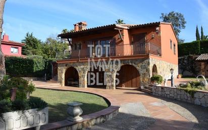 Vista exterior de Casa o xalet en venda en Calonge amb Calefacció, Terrassa i Piscina