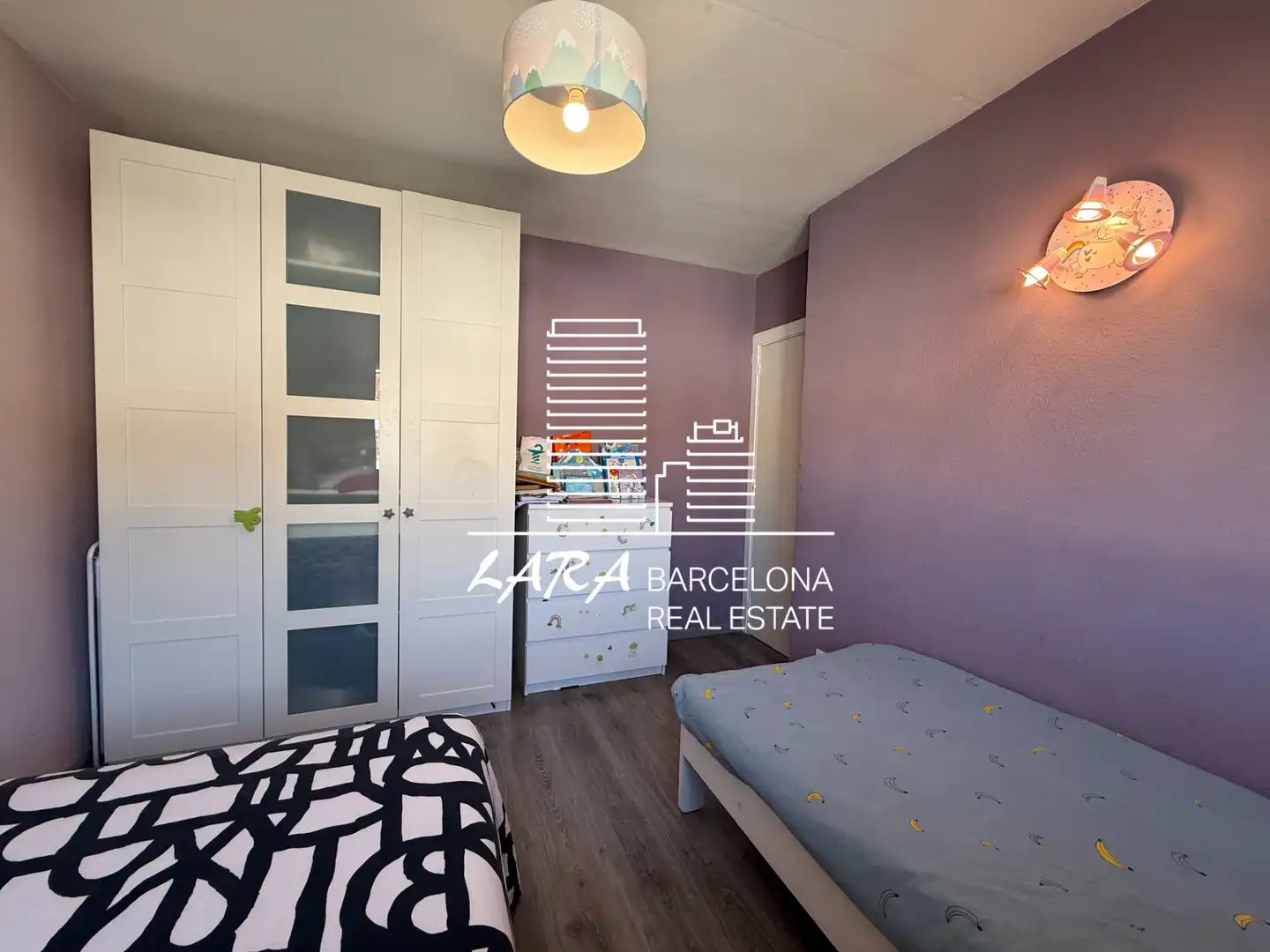 Dormitori de Casa adosada en venda en Castelldefels amb Aire condicionat, Jardí privat i Terrassa