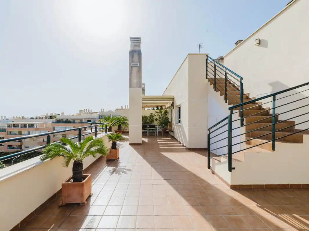 Terraza de Ático en venta en Torremolinos con Aire acondicionado, Calefacción y Jardín privado