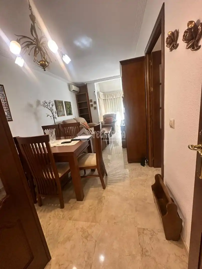 Sala d'estar de Pis en venda en Sevilla amb Aire condicionat