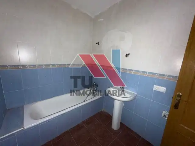 Dormitori de Casa o xalet en venda en Otero amb Calefacció, Jardí privat i Balcó