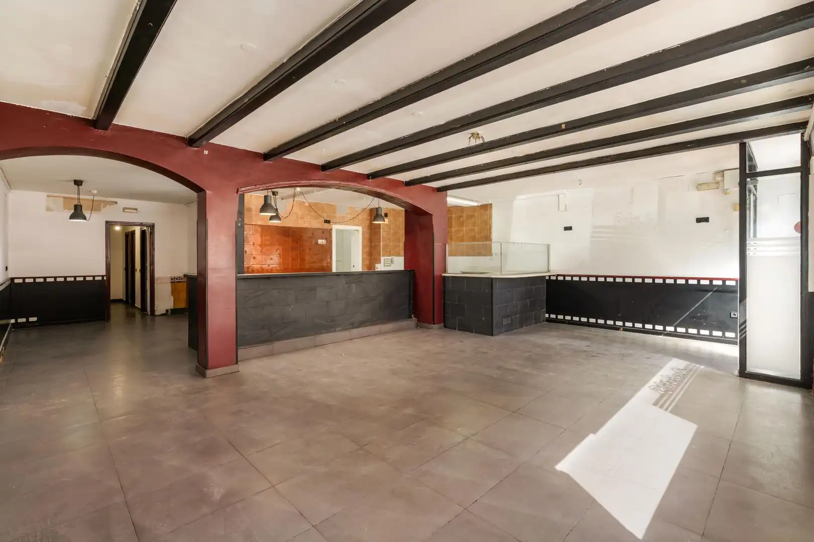 Local comercial en venda a del Montseny 16