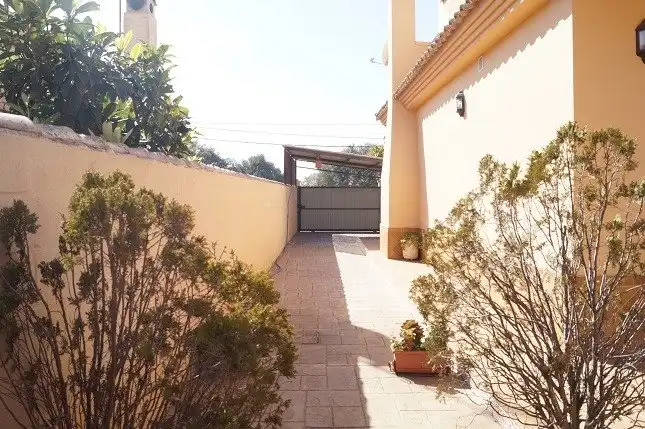 Casa o xalet en venda a Las Lagunas - Campano