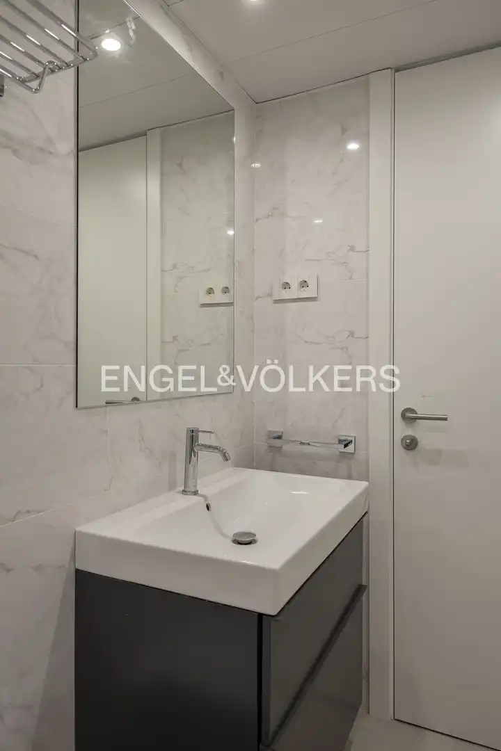 Baño de Piso en venta en Madrid con Aire acondicionado, Calefacción y Jardín privado