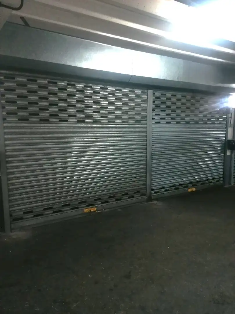Garage zum Verkauf in Gijón 