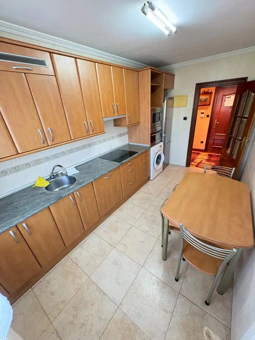 Cocina de Piso en venta en Zaldibar con Calefacción, Amueblado y Horno