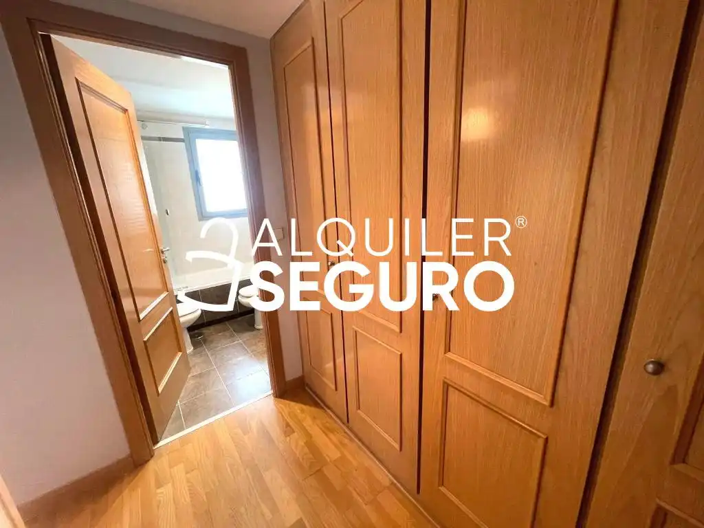 Flat for rent in de José Arcones Gil, Pueblo Nuevo