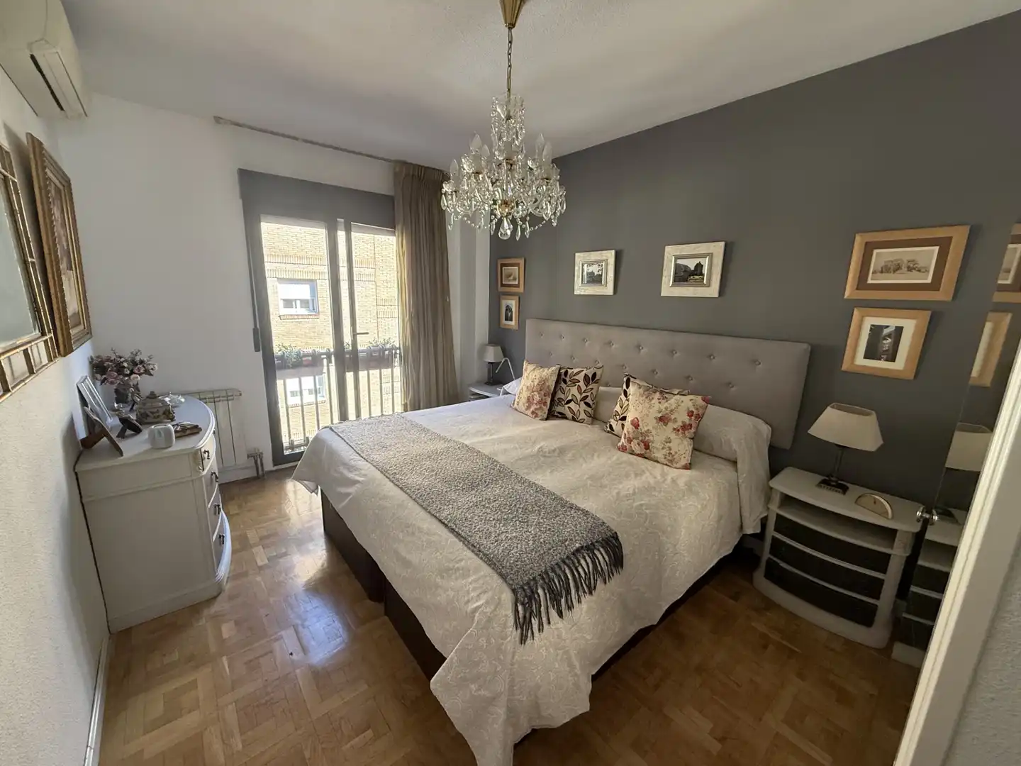 Schlafzimmer von Wohnung zum Verkauf in Madrid mit Klimaanlage, Heizung und Privatgarten