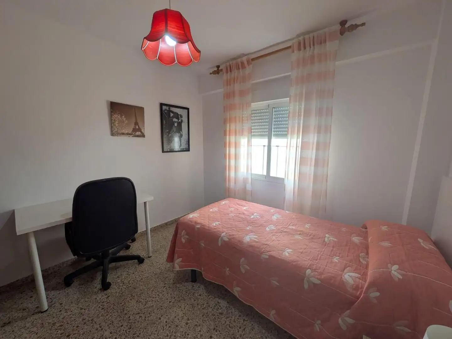 Schlafzimmer von Wohnung zur Miete in Almería mit Möbliert