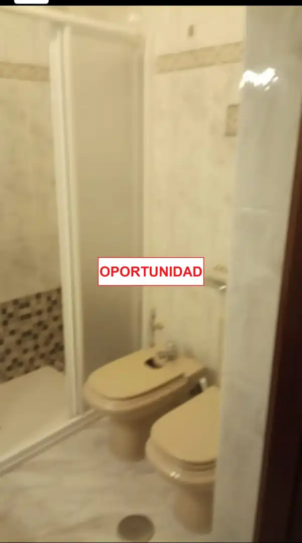 Baño de Piso en venta en Ciudad Real con Calefacción, Terraza y Amueblado