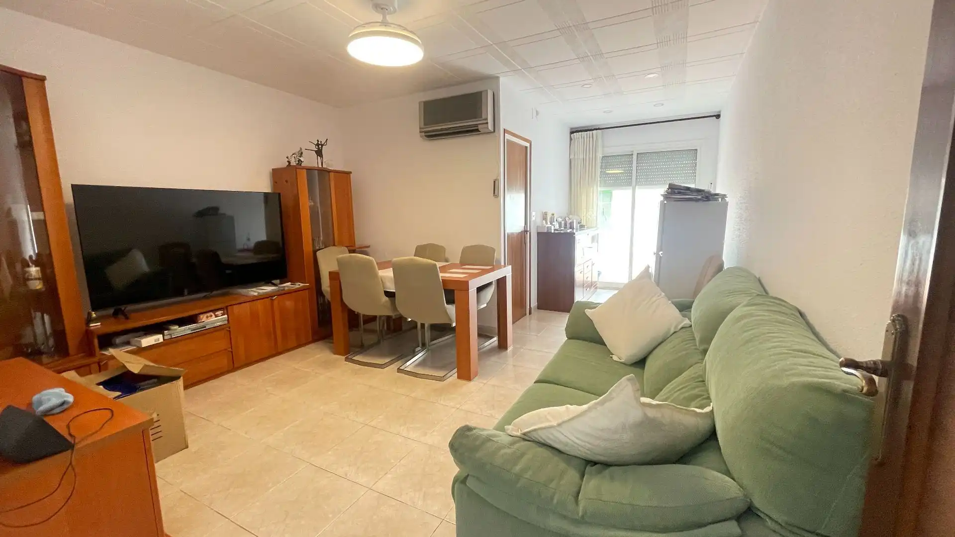 Sala d'estar de Casa o xalet en venda en Terrassa amb Aire condicionat, Calefacció i Terrassa
