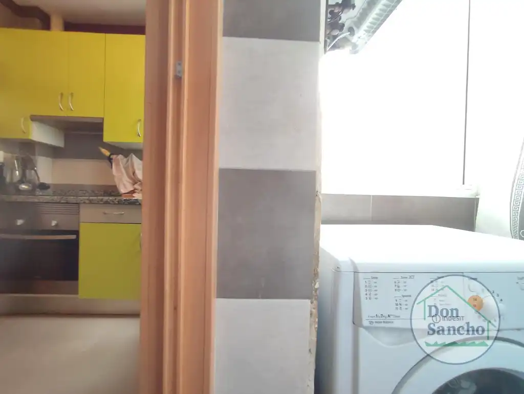 Cuina de Pis en venda en Valladolid amb Calefacció, Moblat i Balcó