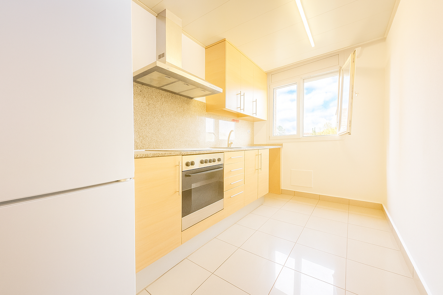 Pis en venda a Caputxins - Ambulatori