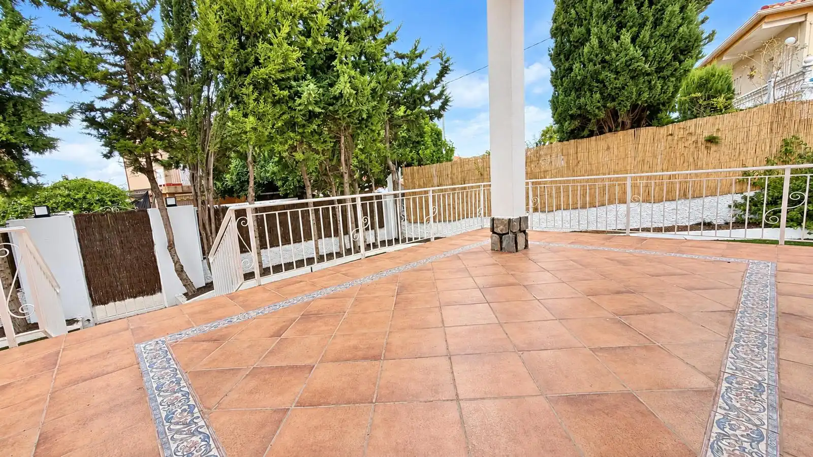 Detached house with garden for sale in Camino a Los Urrutias 15, imagen 3