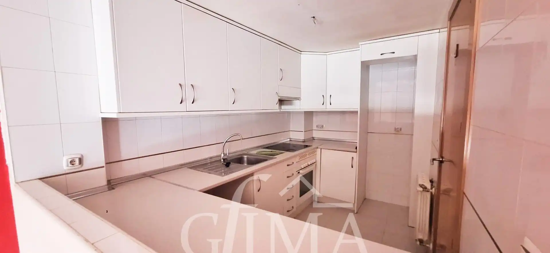 Cocina de Piso en venta en Alcázar de San Juan con Calefacción, Terraza y Trastero