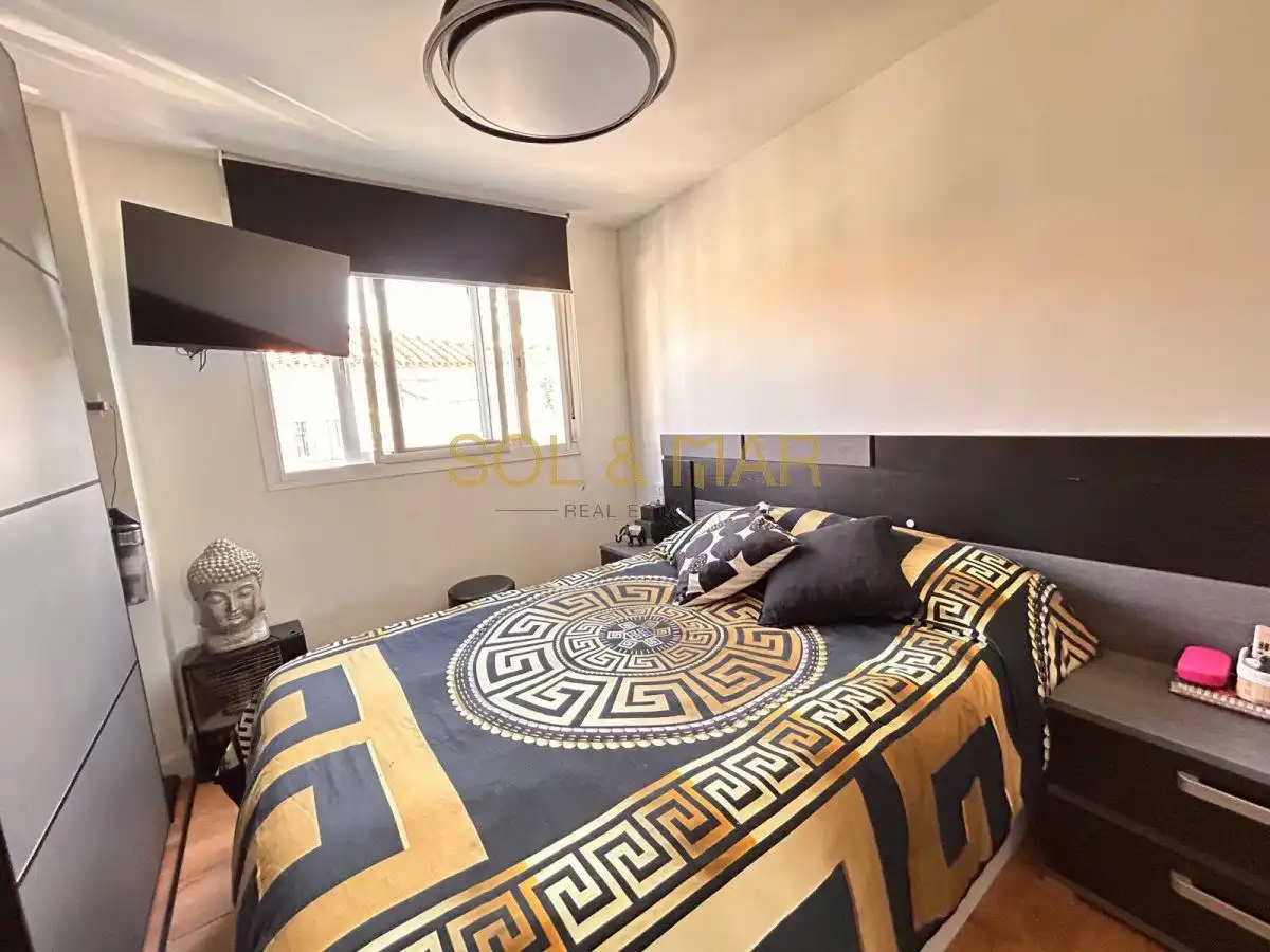 Habitación de Piso en venta en Torremolinos con Aire acondicionado, Calefacción y Amueblado