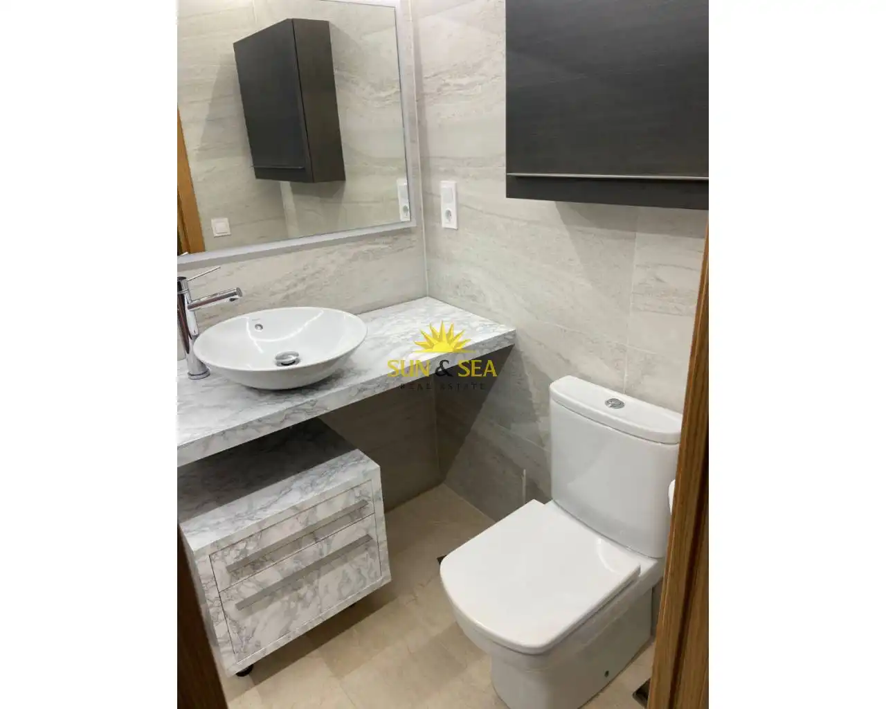 Bathroom of Apartments for rent in El Campello  with Air Conditioner, Heating and Private garden