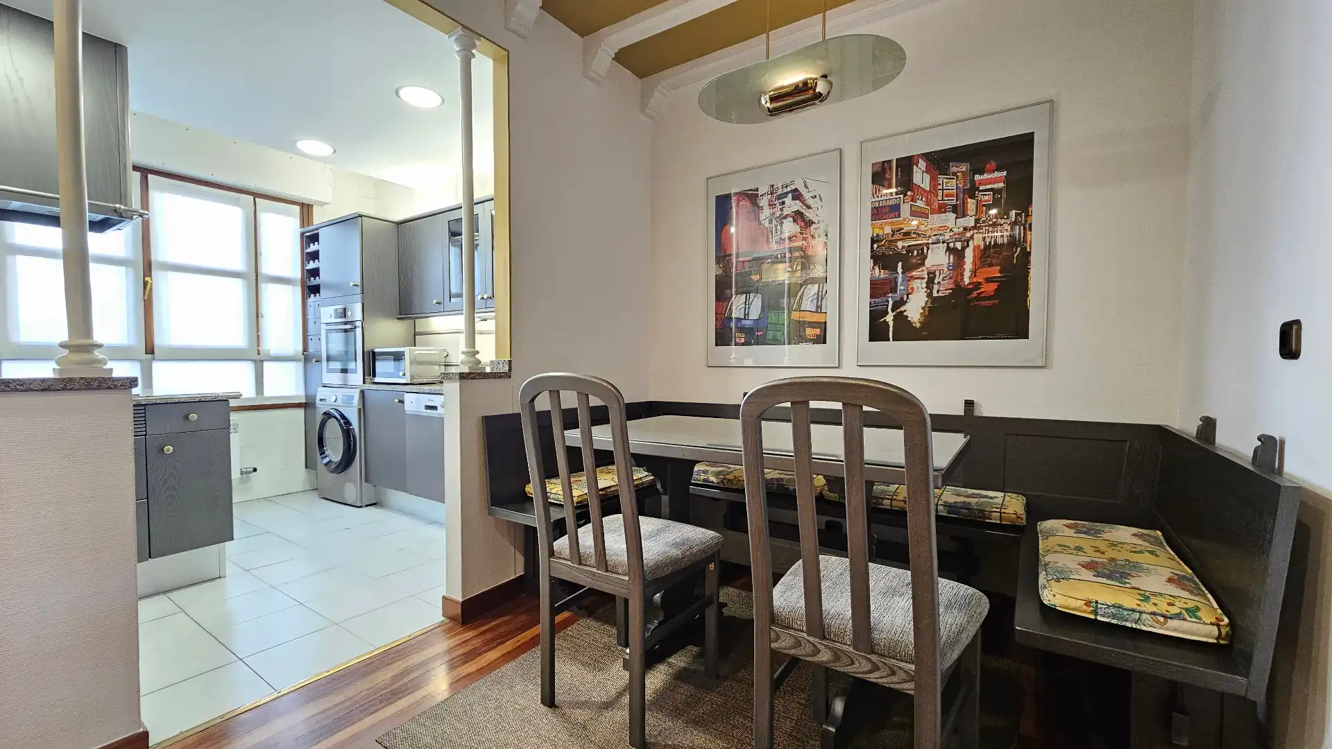 Comedor de Piso en venta en Vitoria - Gasteiz con Calefacción, Amueblado y Horno