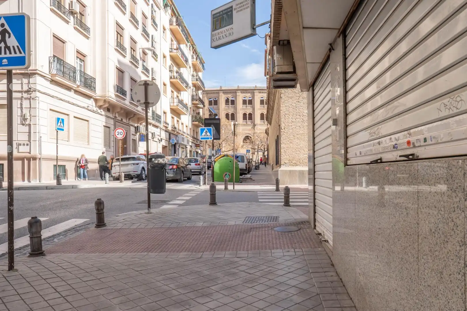 Vista exterior de Piso en venta en Granada
