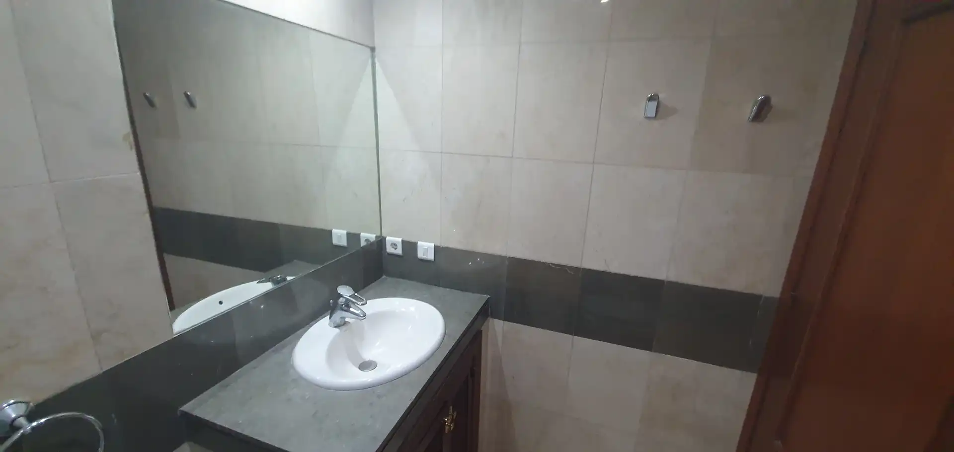 Bathroom of Flat for rent in Santa Cruz de Tenerife  with Private garden, Parquet flooring and Terrace