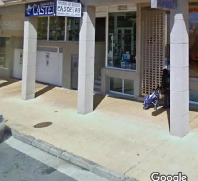 Local comercial en venda a Rianxo