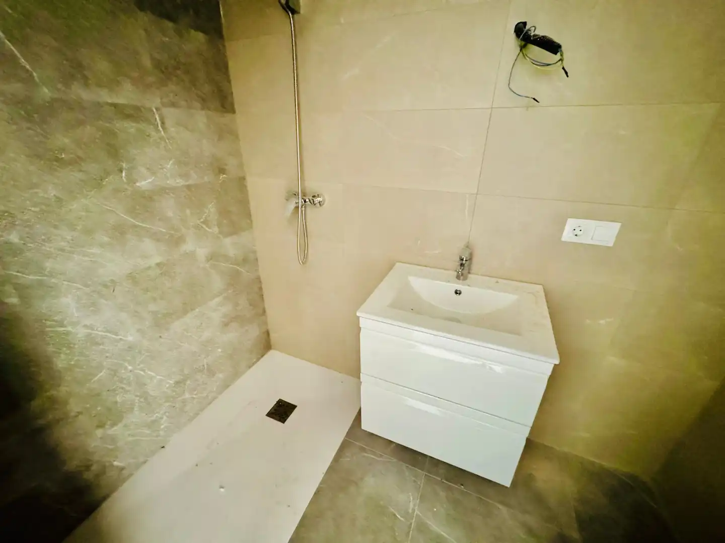 Bathroom of Attic for sale in Fuengirola  with Air Conditioner and Balcony