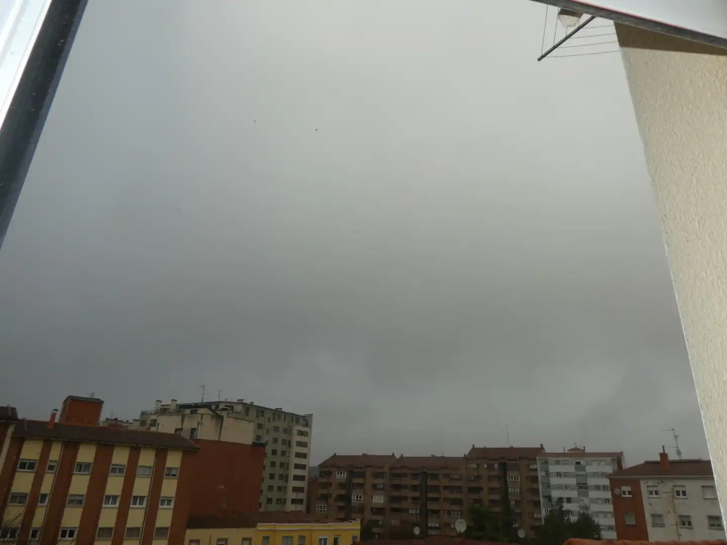 Vista exterior de Pis en venda en Burgos amb Calefacció, Parquet i Moblat