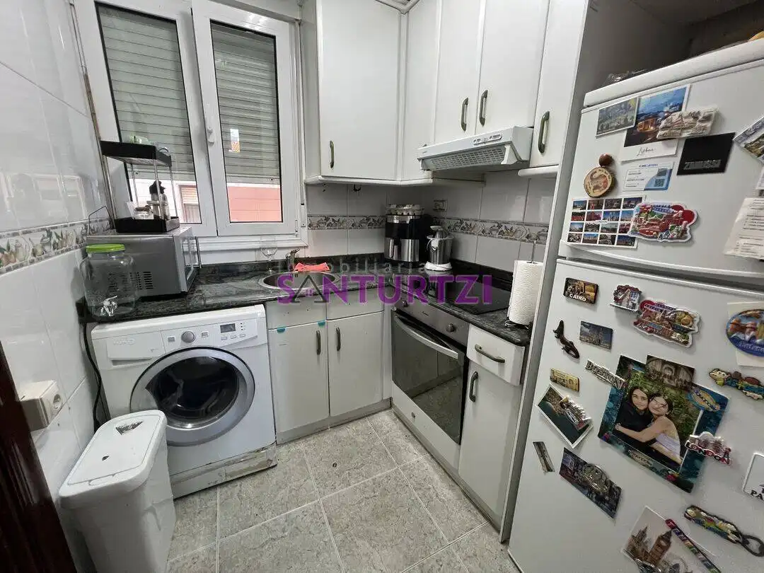 Kitchen of Flat for sale in Santurtzi   with Heating