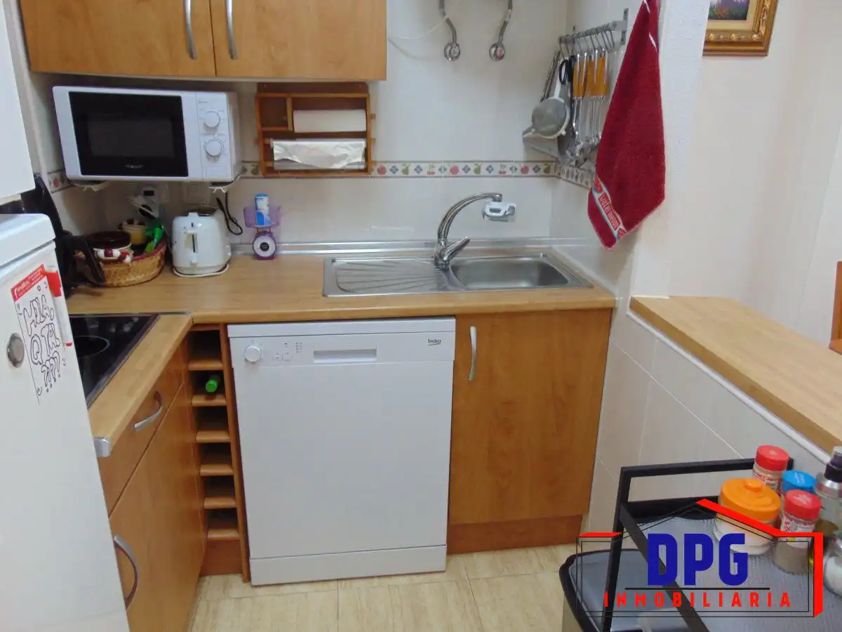 Cocina de Apartamento en venta en Garrucha con Aire acondicionado, Terraza y Amueblado