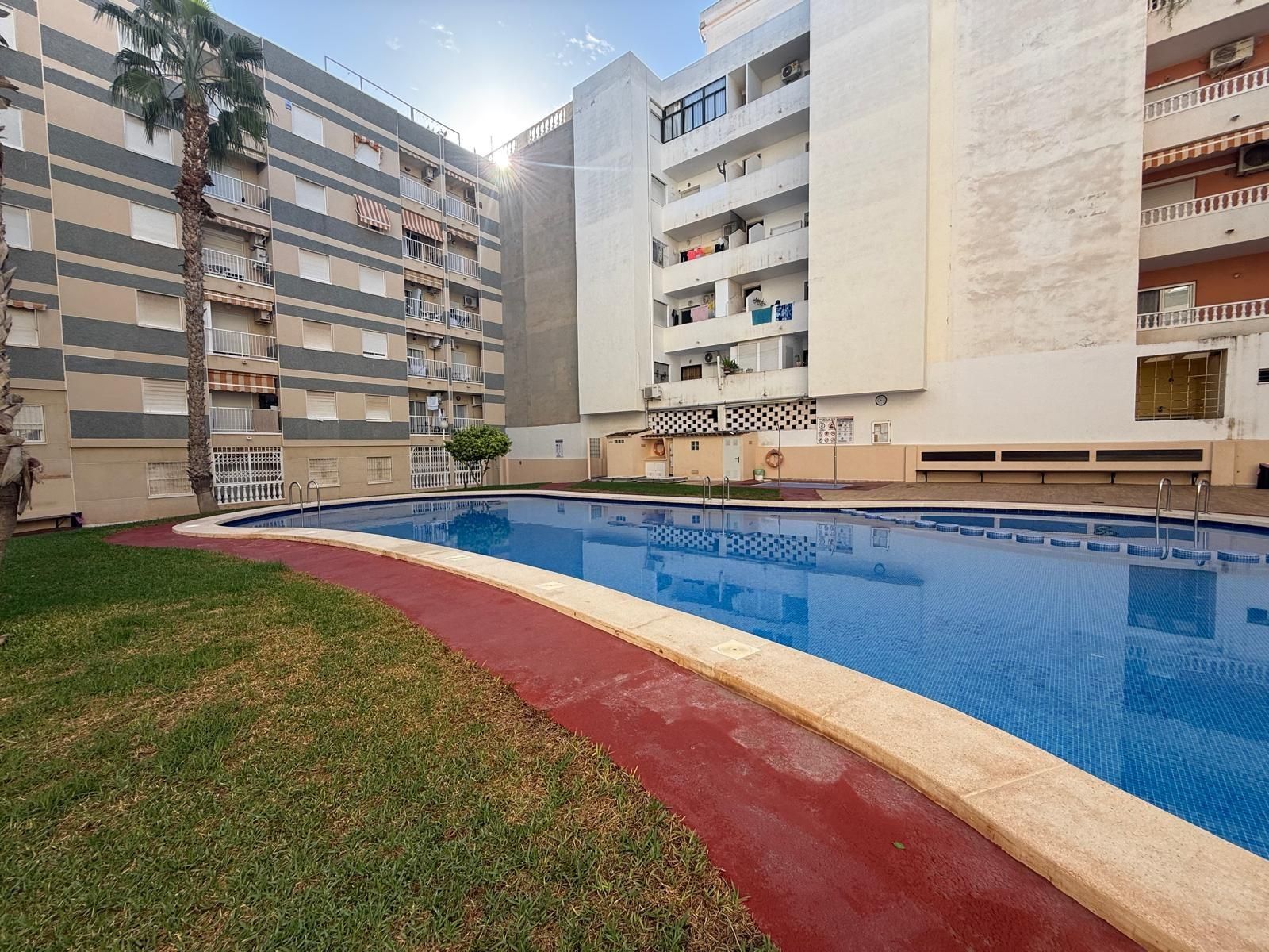 Swimming pool of Apartment for sale in Torrevieja
