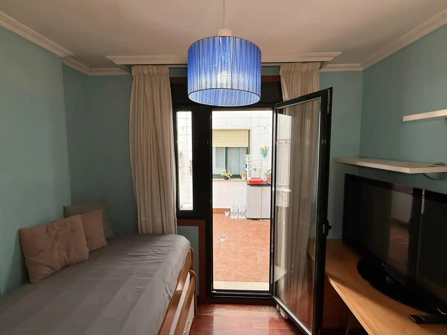 Bedroom of Flat for sale in Cangas   with Heating, Parquet flooring and Storage room
