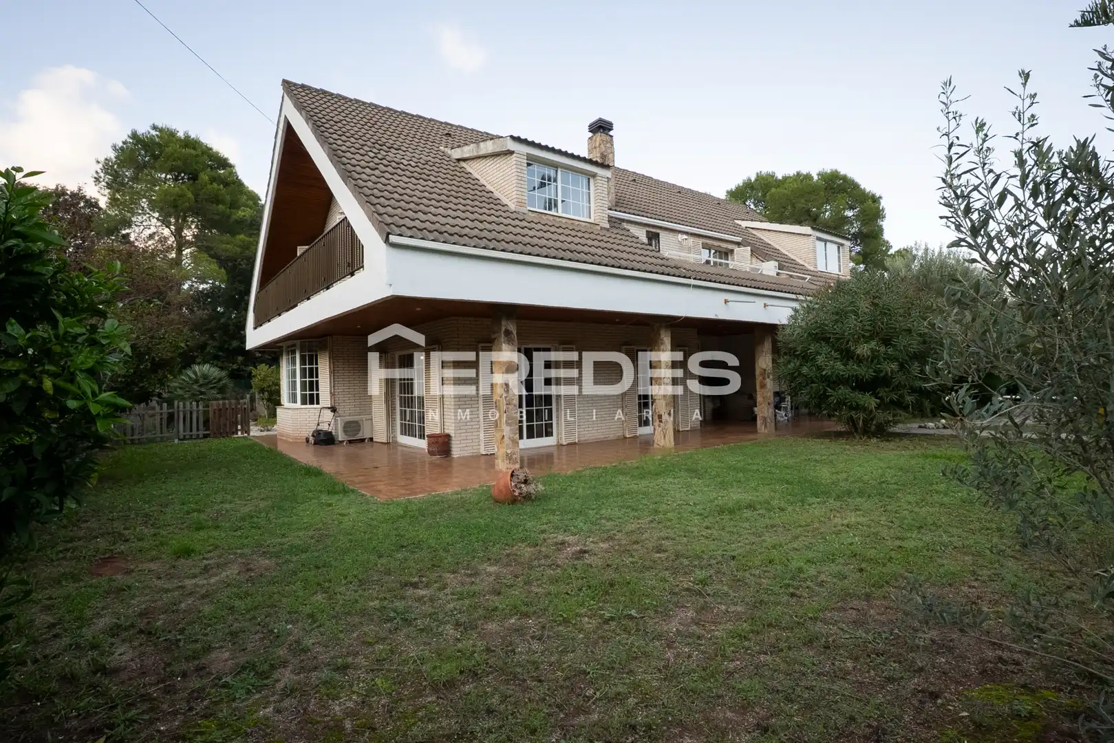 House with balcony for sale in Torrelles de Llobregat