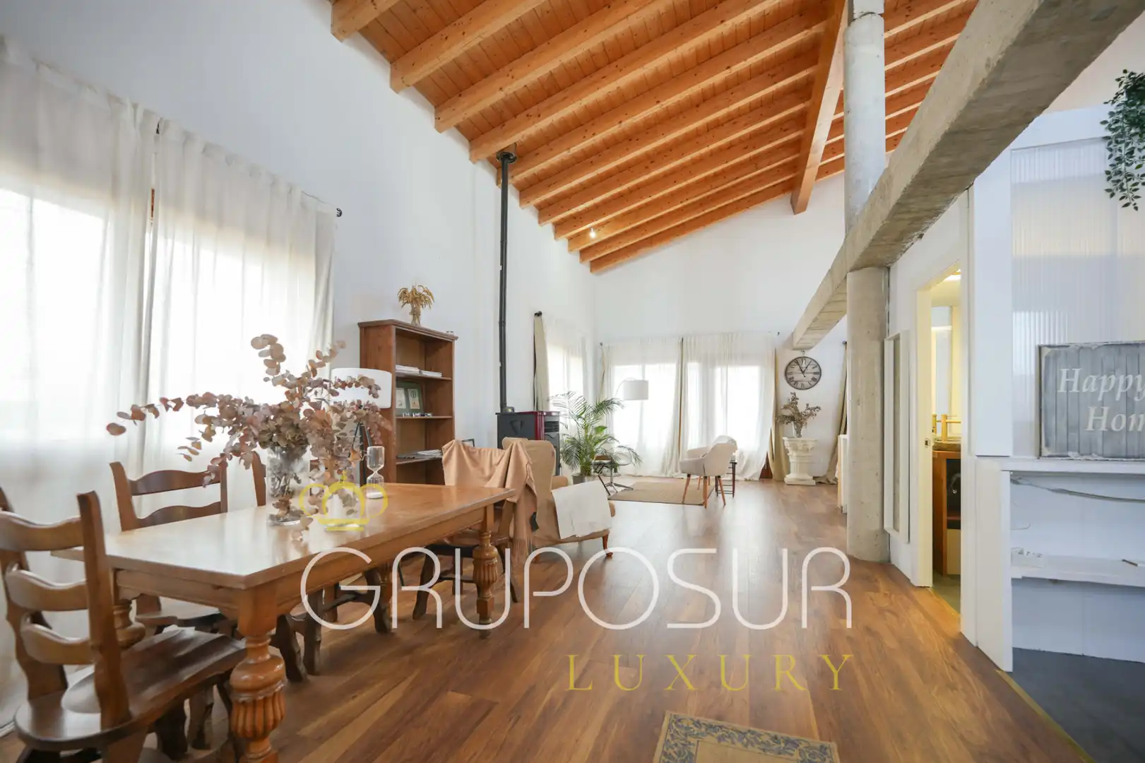 Wohnzimmer von Einfamilien-Reihenhaus zum Verkauf in Valladolid mit Klimaanlage, Heizung und Terrasse