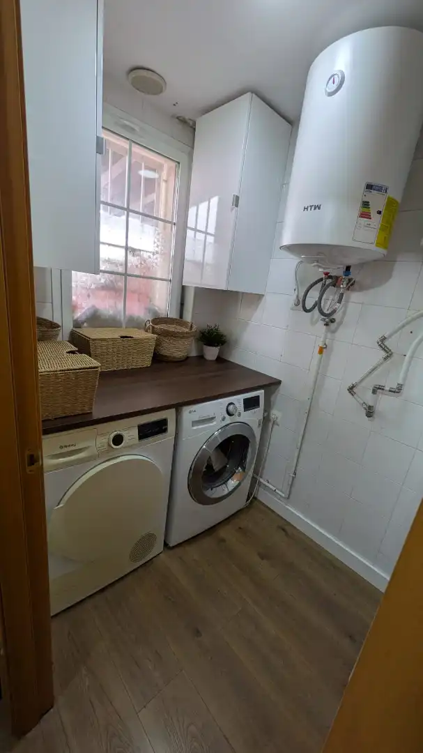 Cocina de Casa adosada en venta en La Pobla de Vallbona con Aire acondicionado, Calefacción y Jardín privado