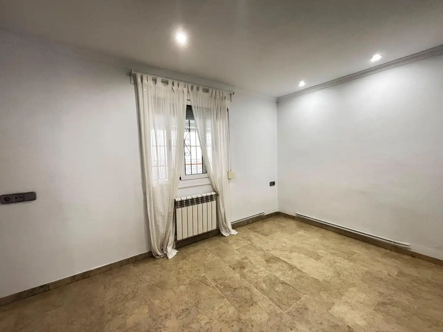 Piso en venta en Sabadell con Calefacción