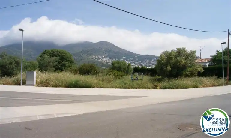 Residential land for sale in Carrer Tarragonès, imagen 3