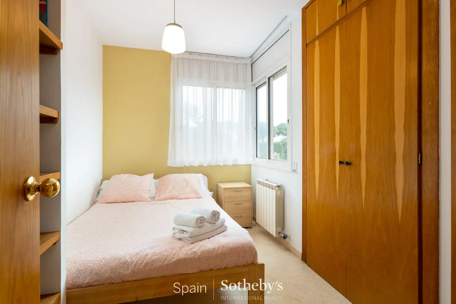 Casa aparellada amb piscina en venda a Carrer dels Oms, imagen 28