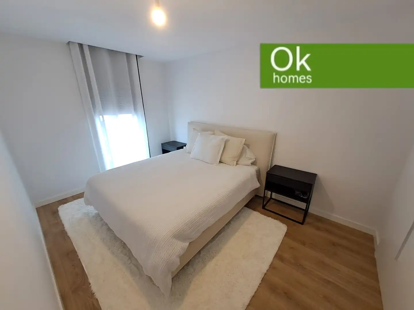 Habitación de Casa adosada en venta en Oleiros con Calefacción, Parquet y Terraza