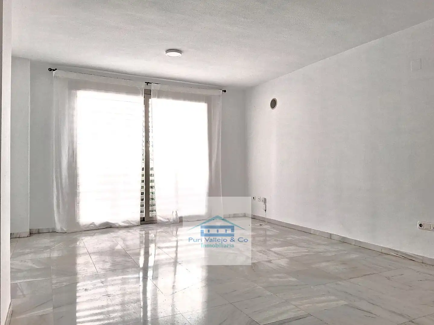 Sala de estar de Piso de alquiler en Córdoba con Aire acondicionado y Balcón