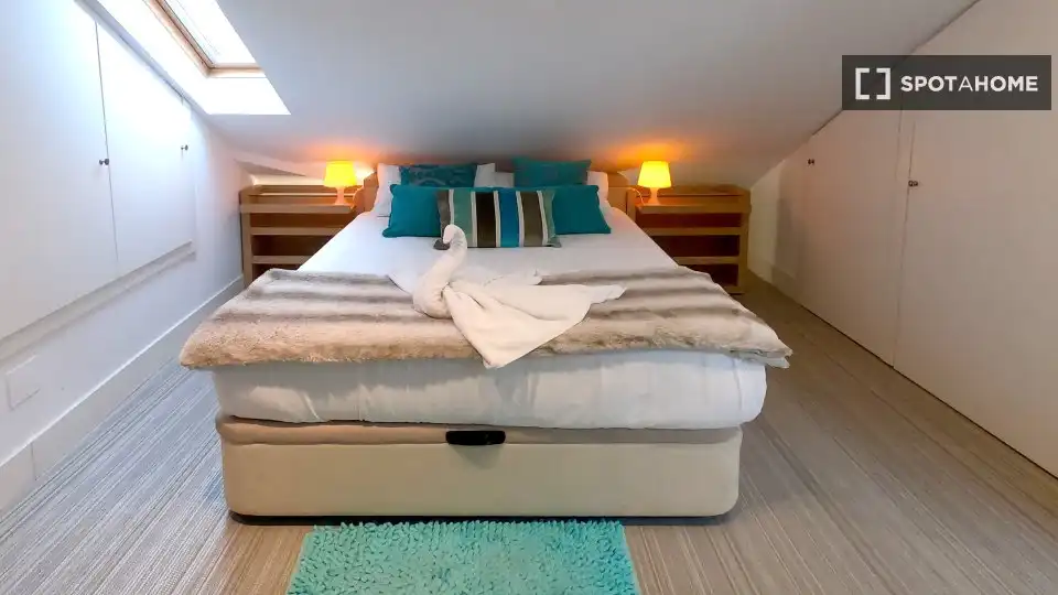 Room in Prosperidad - Delicias