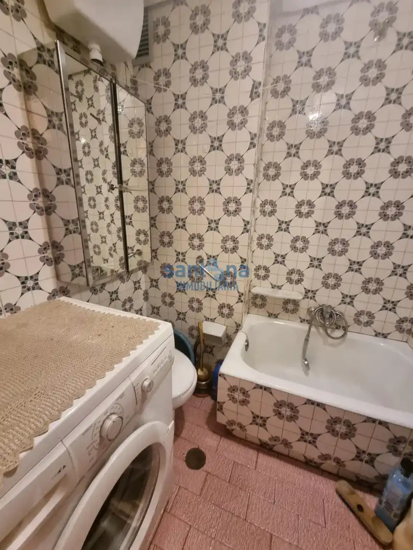 Bathroom of Flat for sale in León Capital   with Heating, Parquet flooring and Terrace