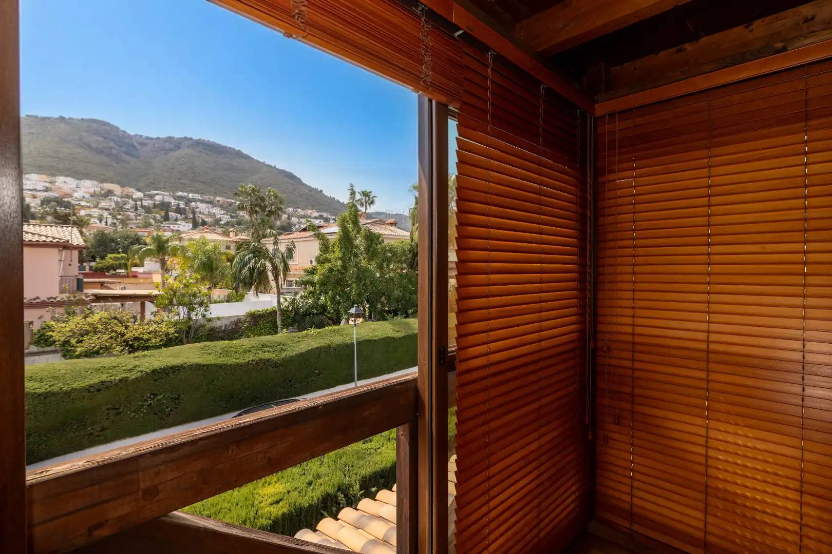 Terrassa de Casa o xalet en venda en Alhaurín de la Torre amb Aire condicionat, Calefacció i Jardí privat