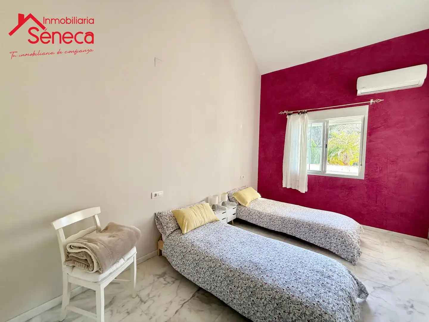 Dormitori de Casa o xalet en venda en Alcolea amb Aire condicionat, Calefacció i Terrassa