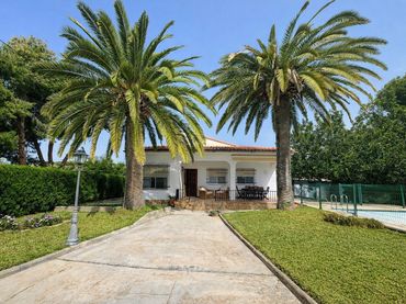 Chalet con piscina en venta en Albalat dels Tarongers