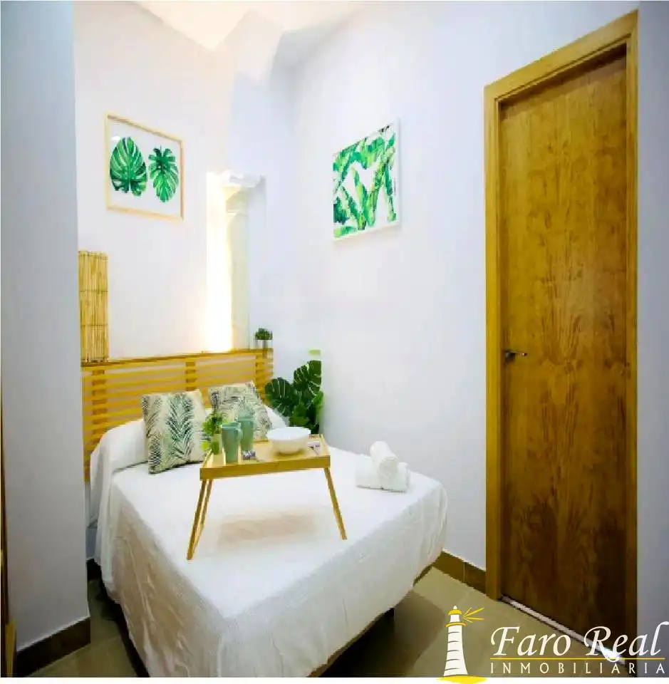 Schlafzimmer von Loft zum Verkauf in Sanlúcar de Barrameda mit Klimaanlage und Möbliert