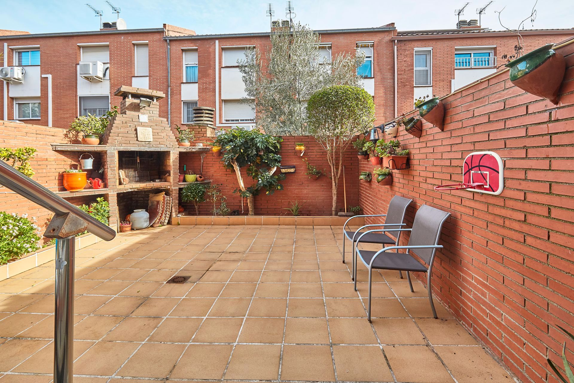 Terrassa de Casa adosada en venda en Badalona amb Aire condicionat, Jardí privat i Terrassa