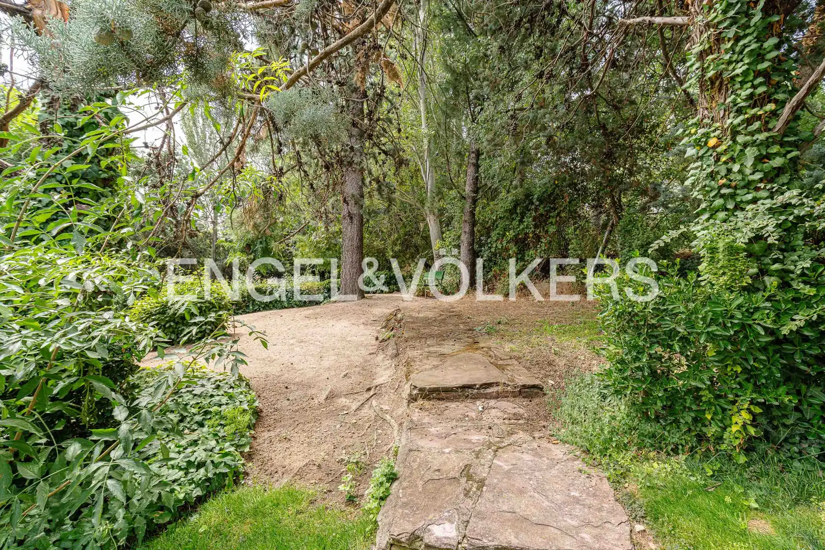 Pis en venda en El Escorial amb Calefacció, Jardí privat i Terrassa