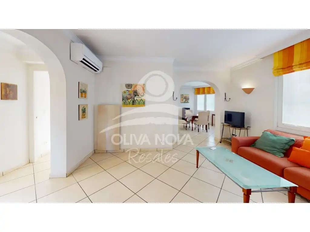 Casa amb piscina en venda a Calle Brueghell, imagen 13
